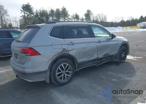 2021 Volkswagen Tiguan 2.0T Se/2.0T Se R-Line Black/2.0T Sel z USA, uszkodzony, nr VIN 3VV2B7AX7MM076942